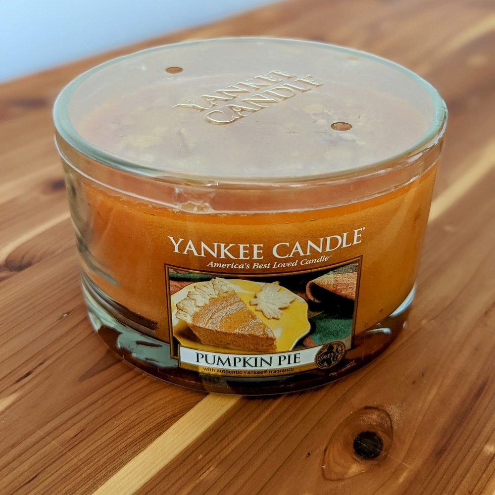 Yankee Candle- RETIRED SCENT- Pumpkin Pie